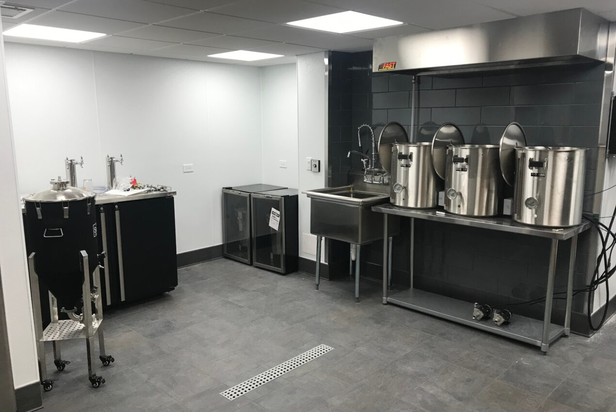 Custom-beer-microbrewing-3