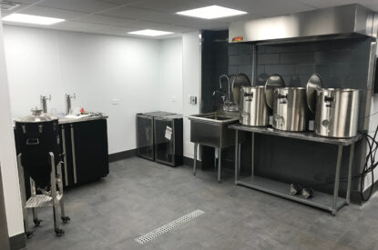 Custom-beer-microbrewing-3
